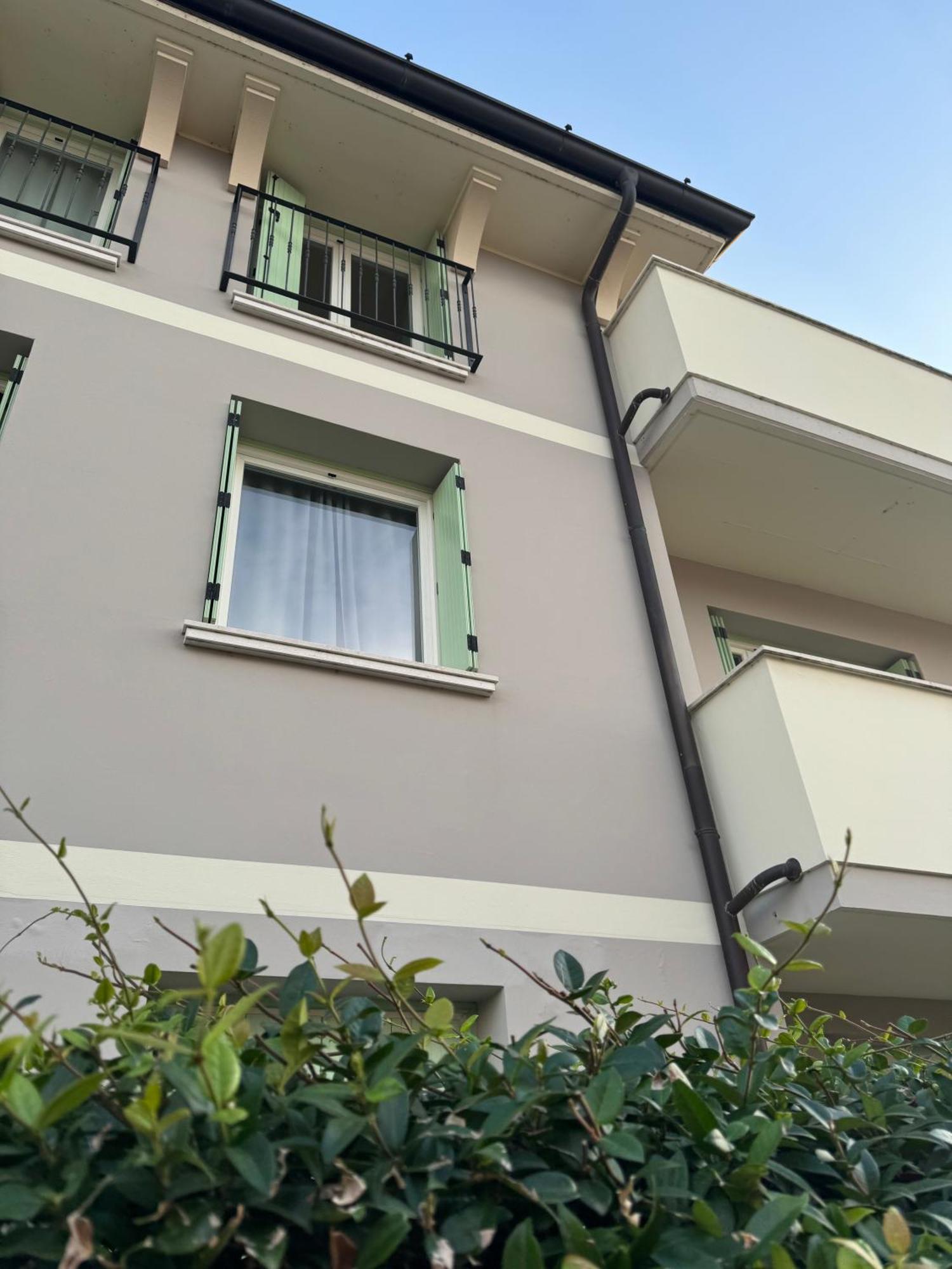 Residence Del Lago เดเซนซาโนเดลการ์ดา ภายนอก รูปภาพ